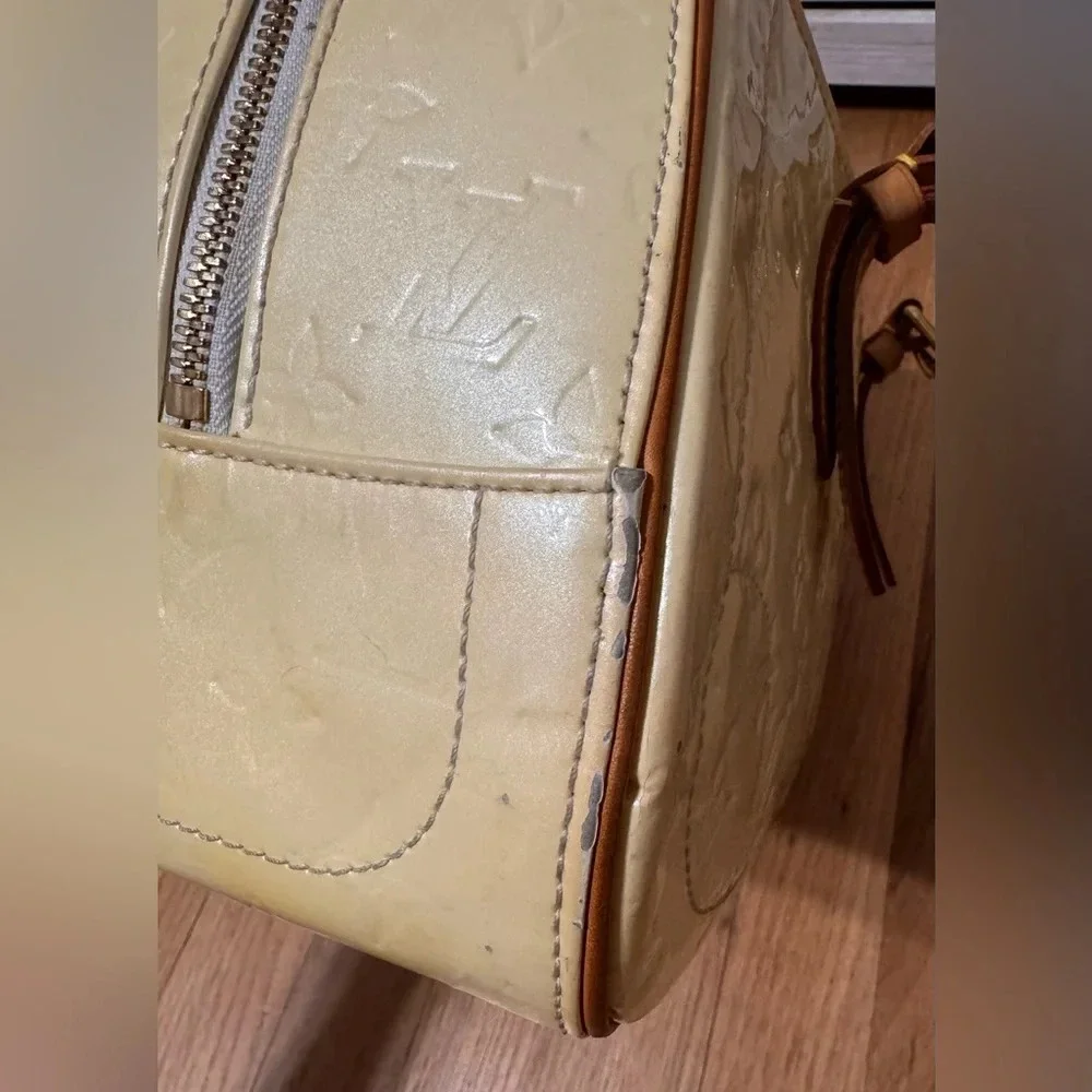 Louis Vuitton Monogram Vernis Summit Drive